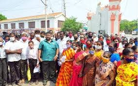 sebi office strike on pacl customers